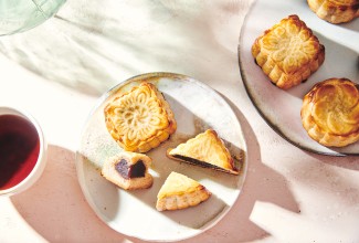 Red Bean Mooncakes